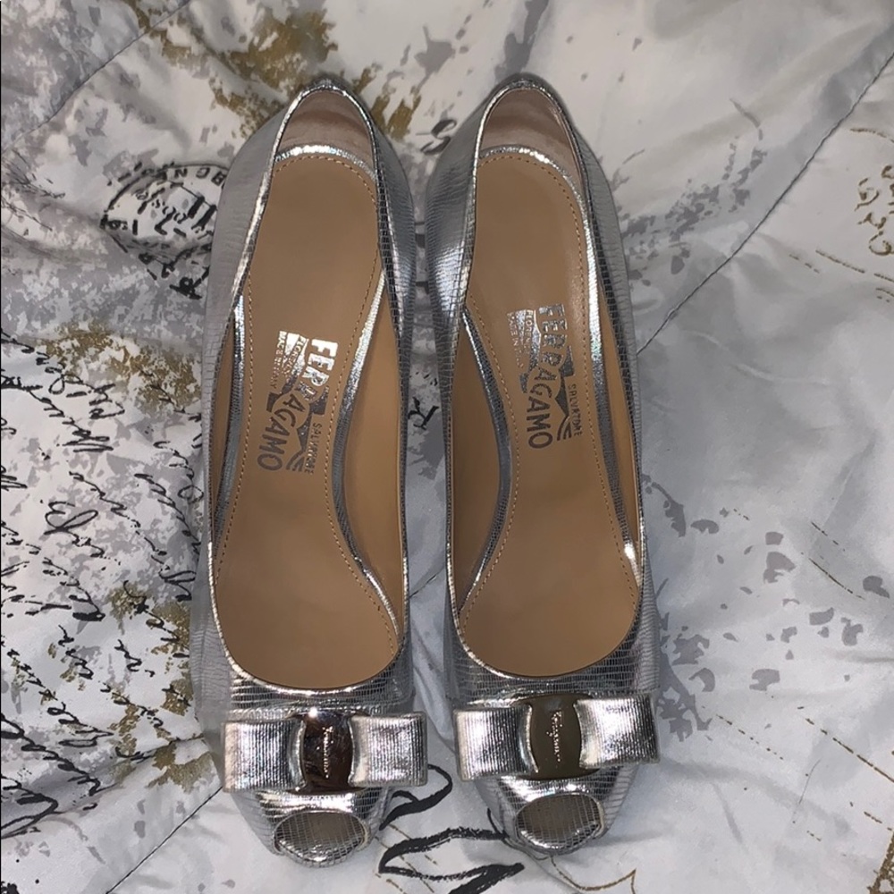 Authentic Ferragamo dress shoe